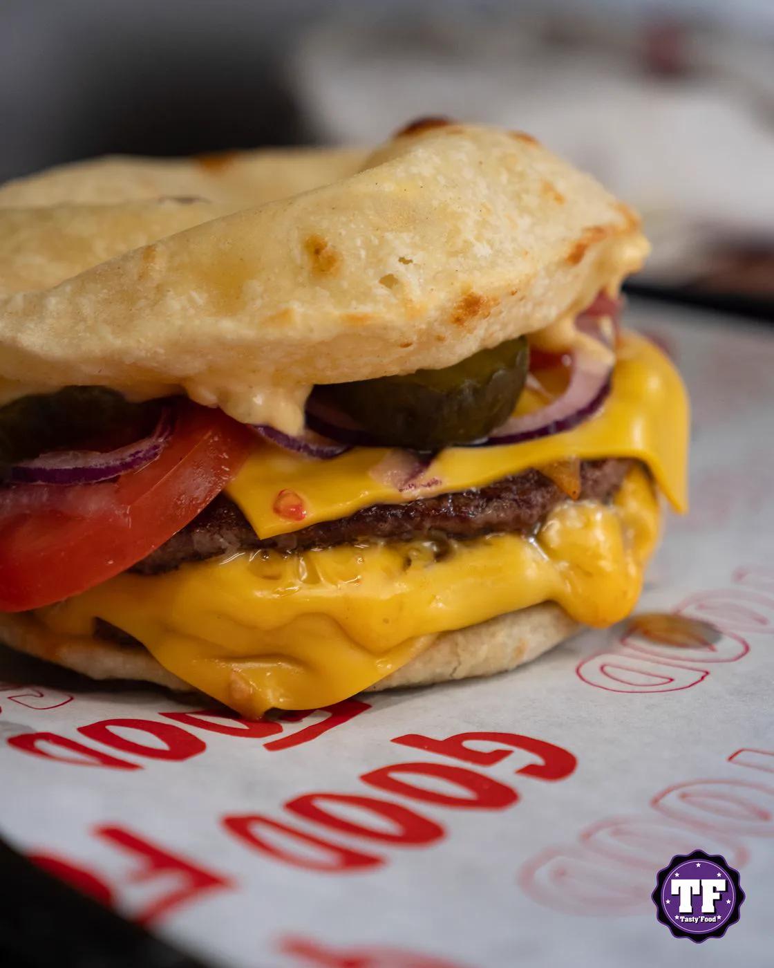 Cheeseburger Tasty Food